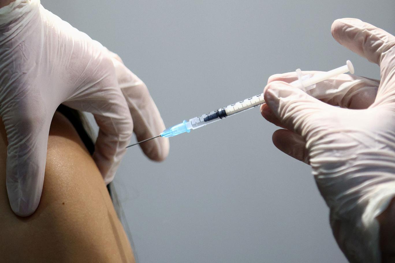 Dünya genelinde uygulanan aşı sayısı 3 milyar 880 milyon dozu aştı