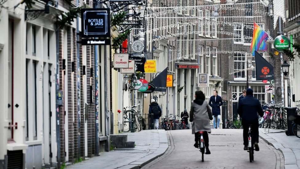 Hollanda'da "riskli ülkelere seyahat" kuralları değiştirildi