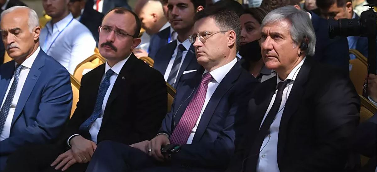 Moskova'da Rus-Türk İş Forumu başladı