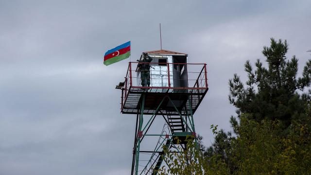 Ermenistan, Azerbaycan mevzilerine yine ateş açtı