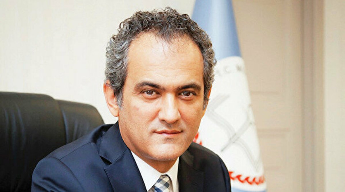 Yeni Milli Eğitim Bakanı Mahmut Özer kimdir?