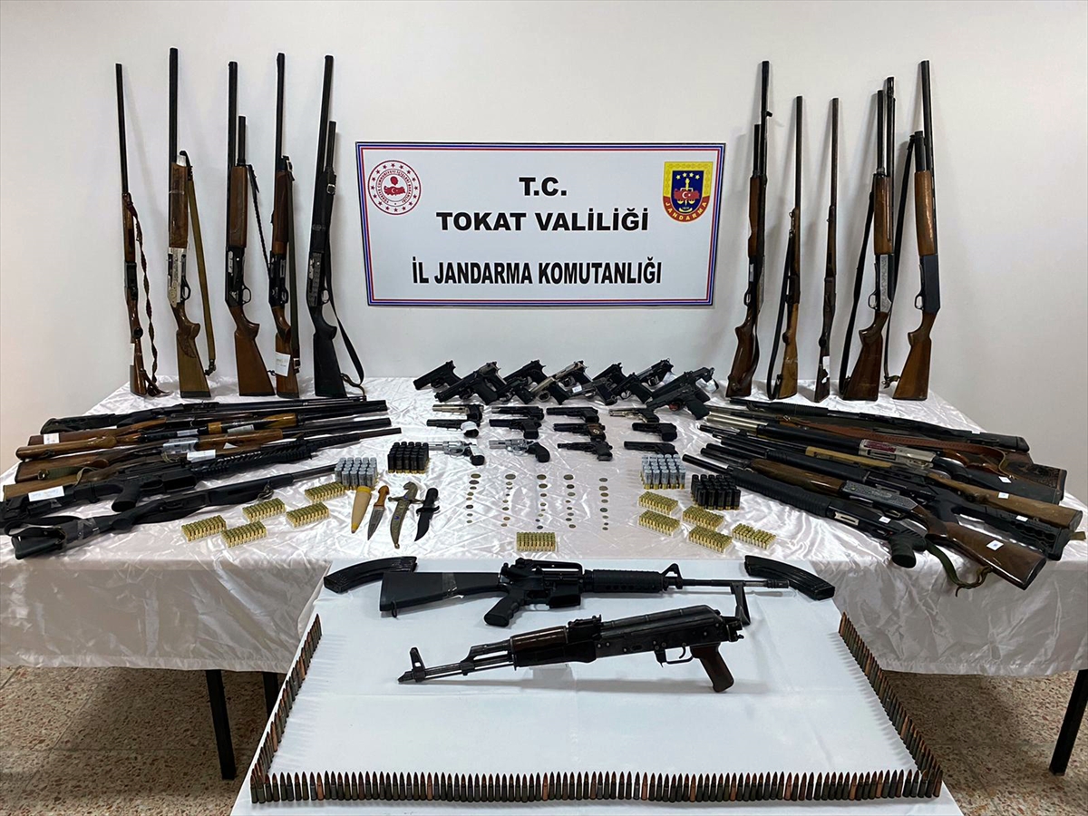 3 ilde yasa dışı silah ticareti operasyonu: 21 kişi gözaltı