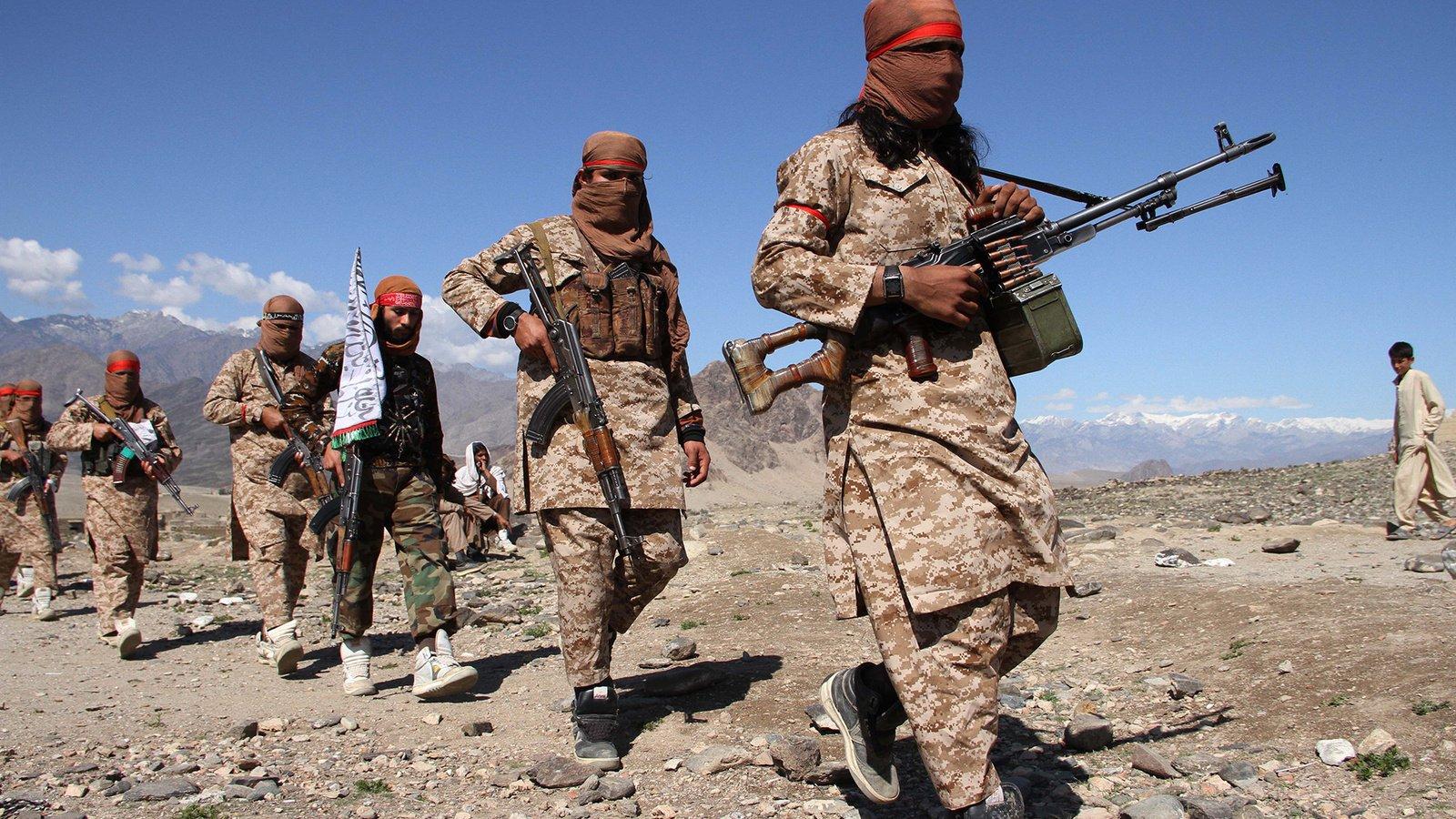 Afganistan, Taliban'a karşı ilk kez bir vilayet merkezini kaybetti