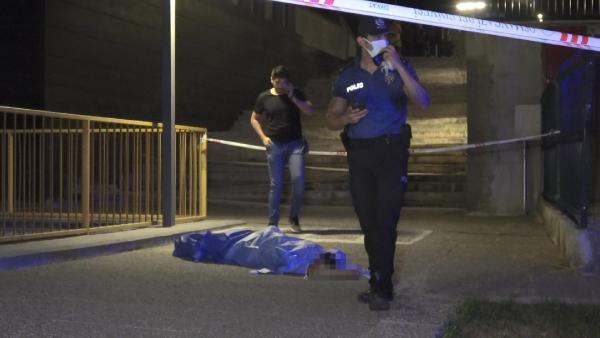 Bursa'da parkta yürüyen vatandaşlar ceset buldu