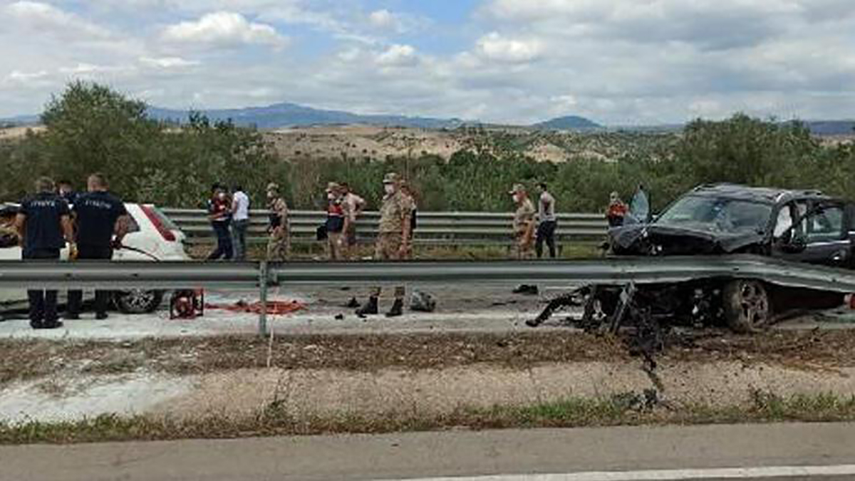 Amasya'da korkunç kaza. 2 ölü, 5 yaralı