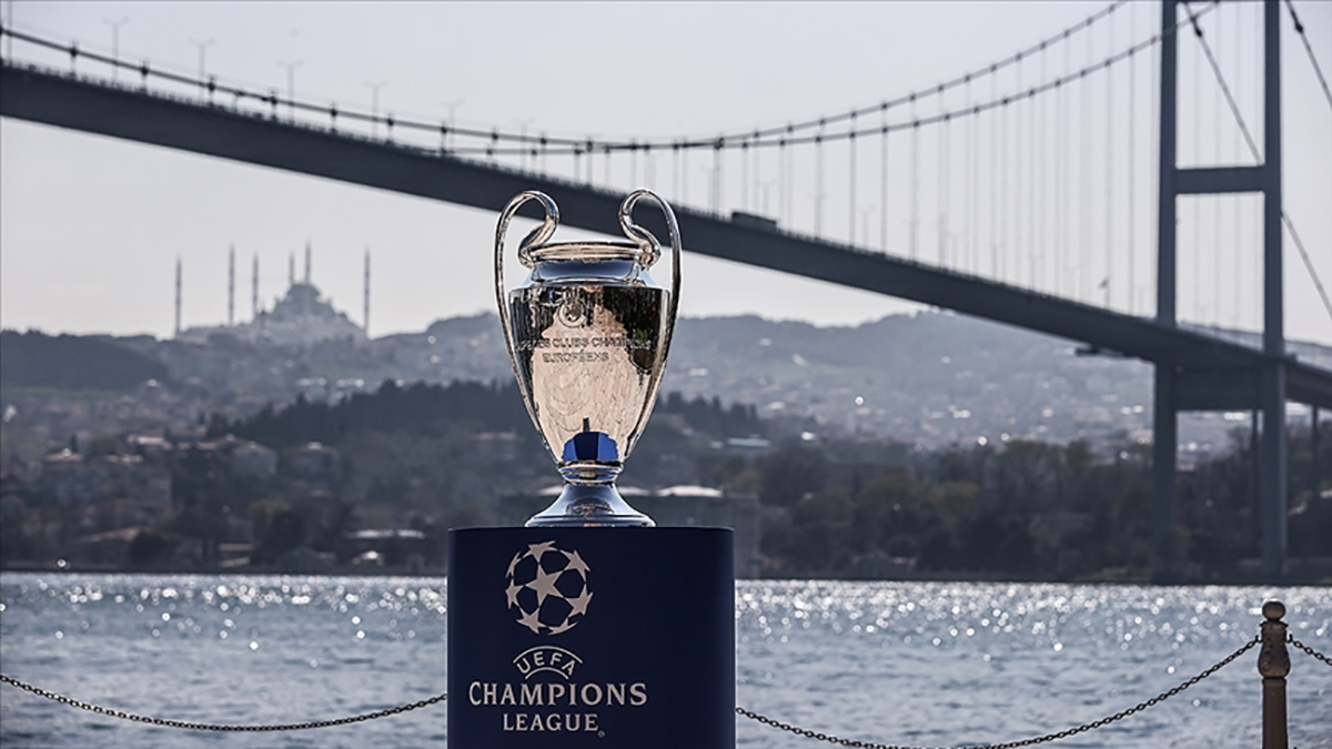 UEFA Şampiyonlar Ligi'nde grup kuraları yarın İstanbul'da çekilecek
