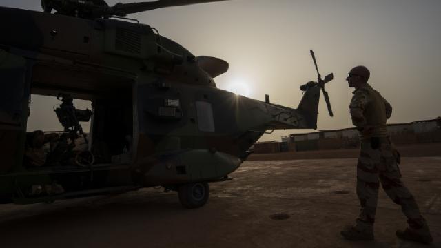 Fransa'da helikopter düştü: 1 ölü, 4 yaralı