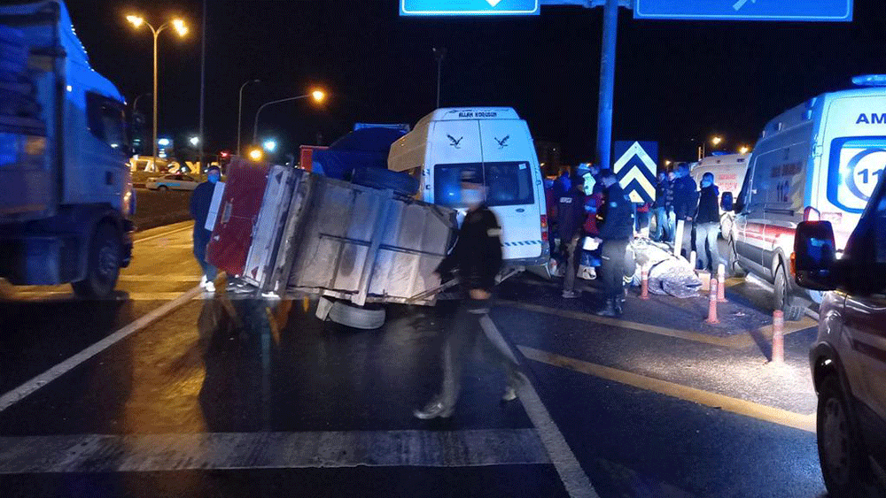 Aksaray'da feci kaza: 17 yaralı