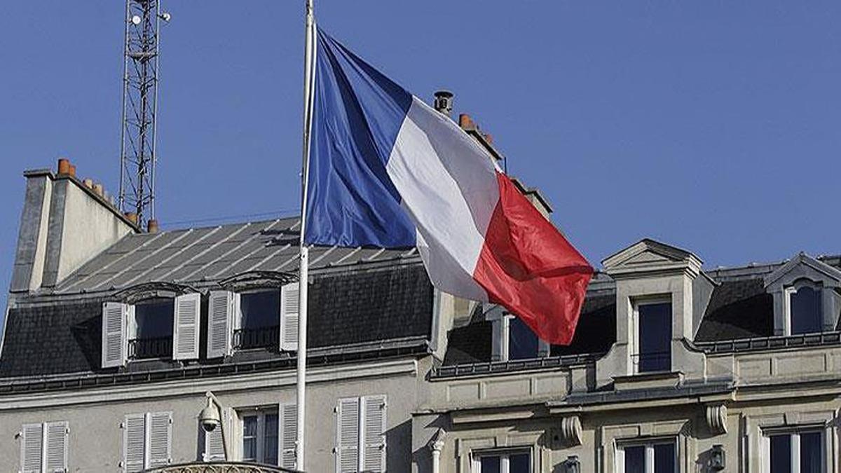 Fransa'dan Mali'yi terk ettiği iddialarına yanıt