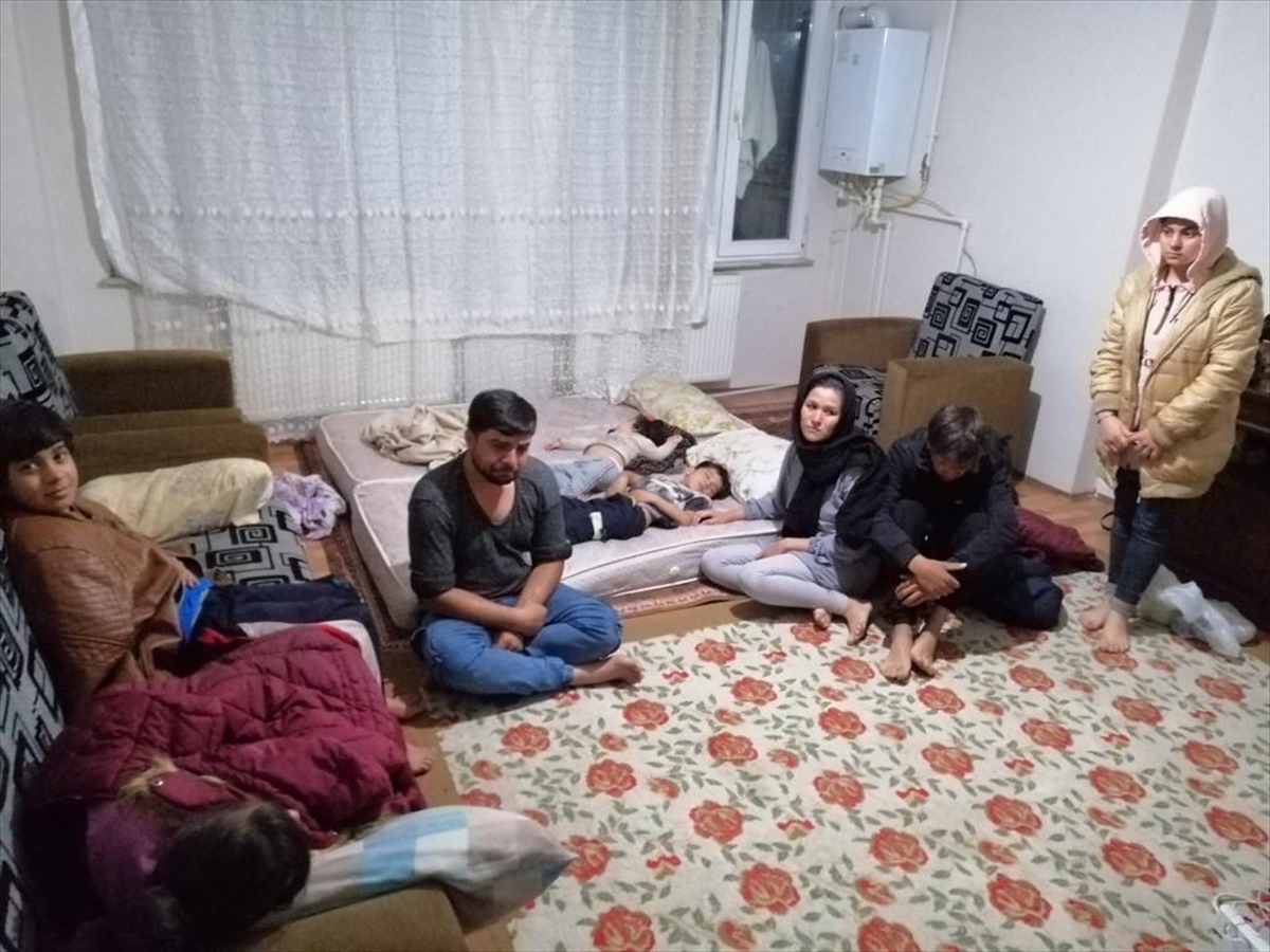 Van'da 10 kaçak göçmen yakalandı