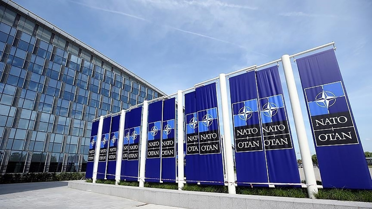 NATO'nun gelecek yılki zirvesi Madrid'de yapılacak