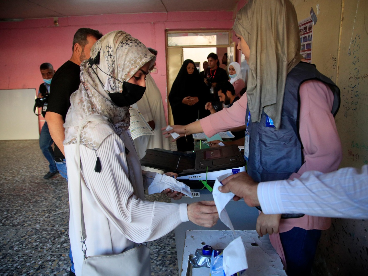 Irak'ta oy verme işlemi sona erdi
