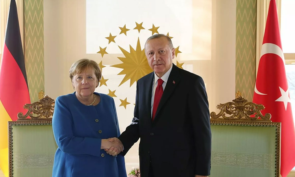 Merkel, Erdoğan ile görüşmek için İstanbul'da