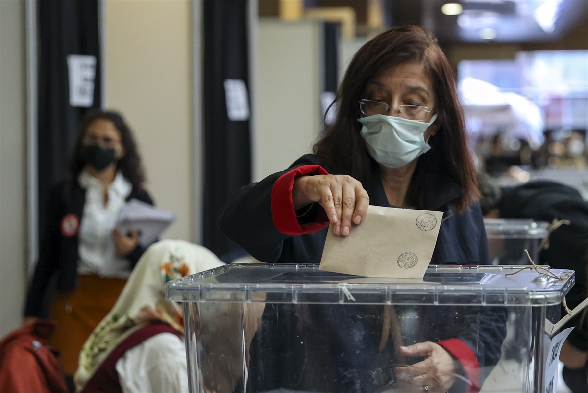 İstanbul Barosu'nda 7 adaylı seçim yarışı