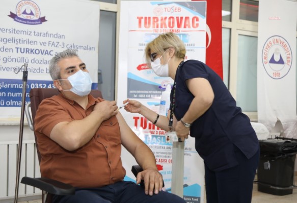 TURKOVAC, 2 Doz Sinovac aşısı olmuş gönüllülere 3. Doz olarak uygulanmaya başlandı