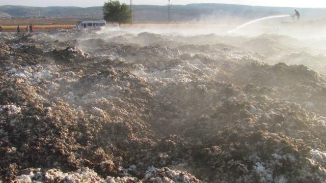 Gaziantep'te 90 tona yakın pamuk kül oldu