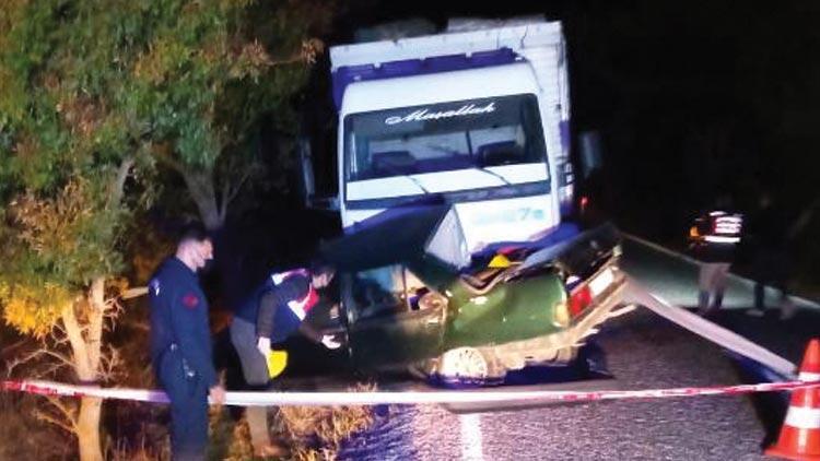 İzmir'de korkunç kaza: 2 kardeş öldü, 1 kişi yaralandı