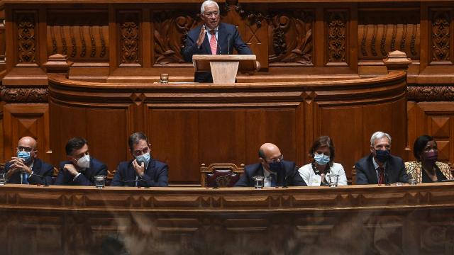 Portekiz'de 2022 bütçesi mecliste reddedildi