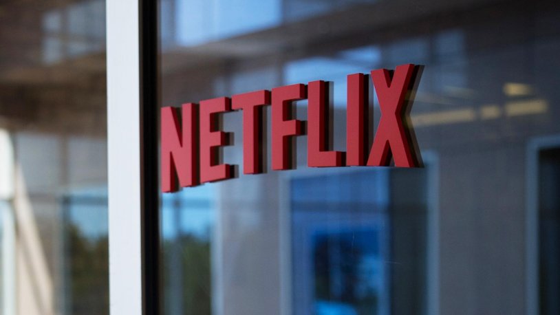 Netflix tepki çeken diziyi yayından kaldırdı