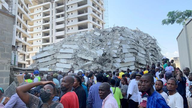 Nijerya'da çöken binada can kaybı 22'ye yükseldi