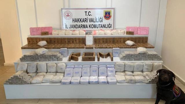 Hakkari'de 171,5 kilo uyuşturucu ele geçirildi