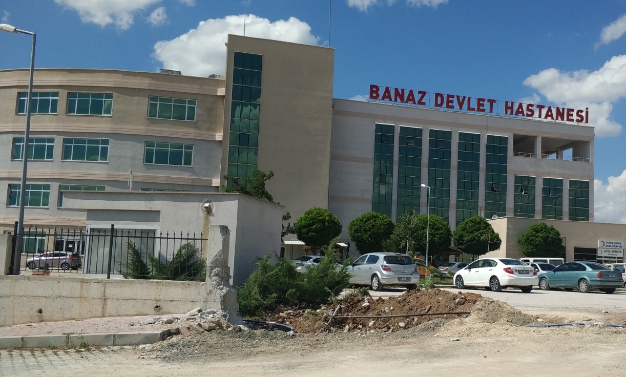Banaz Devlet Hastanesi'ndeki eksiklikler vatandaşı çileden çıkardı