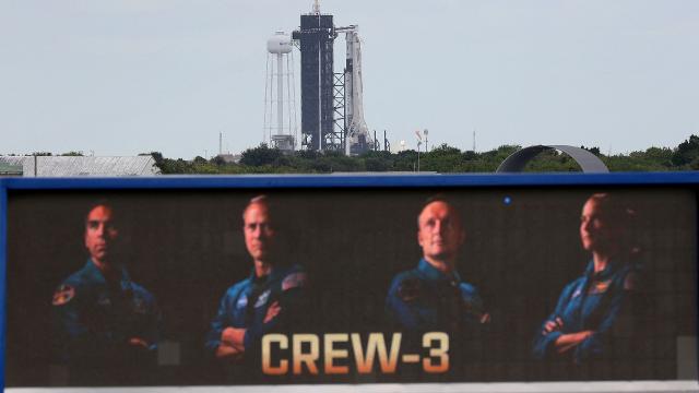 SpaceX uzaya 4 astronot gönderiyor