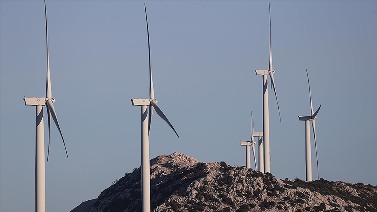 Rüzgardan elektrik üretimi 10 Kasım'da rekor kırdı