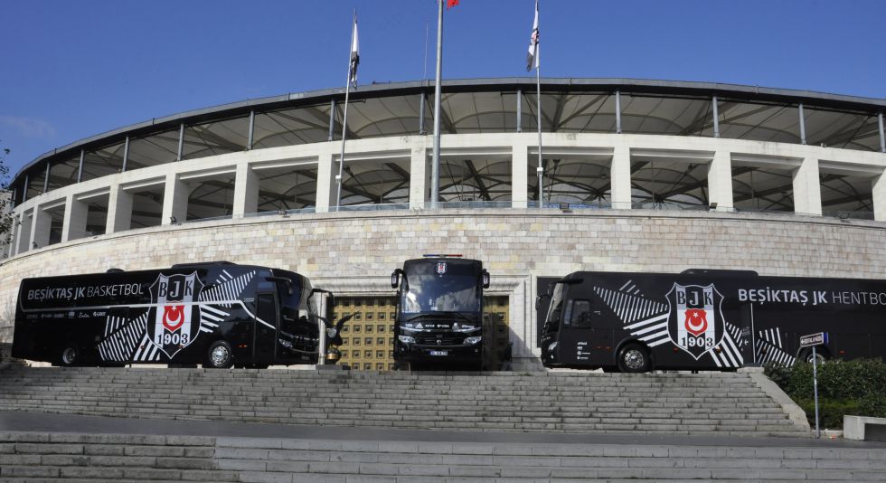 Beşiktaş'a yeni takım otobüsü