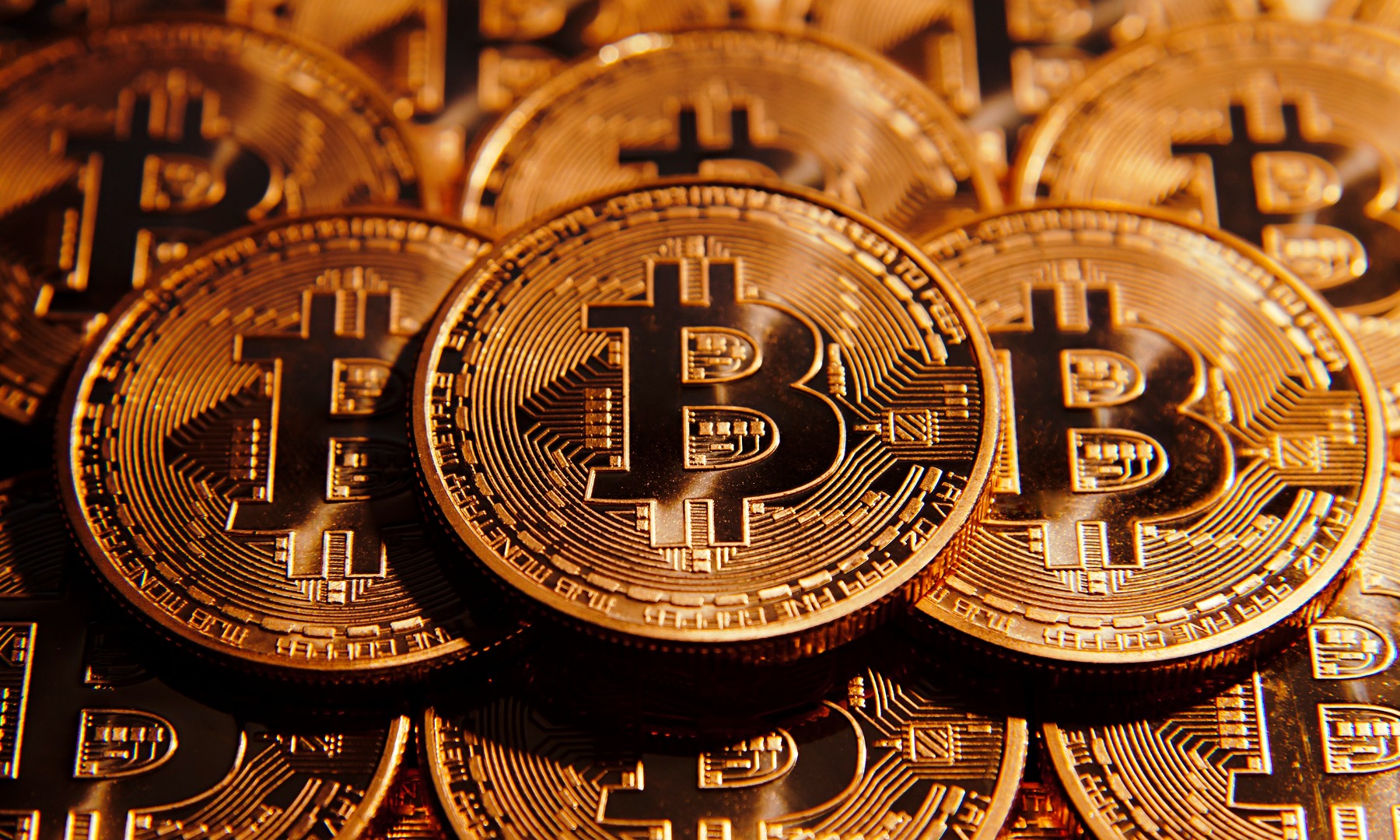 Bitcoin'in mucidi Nakamoto dünyanın 15. en zengini oldu