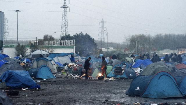 Fransa'da düzensiz sığınmacı kampı boşaltıldı