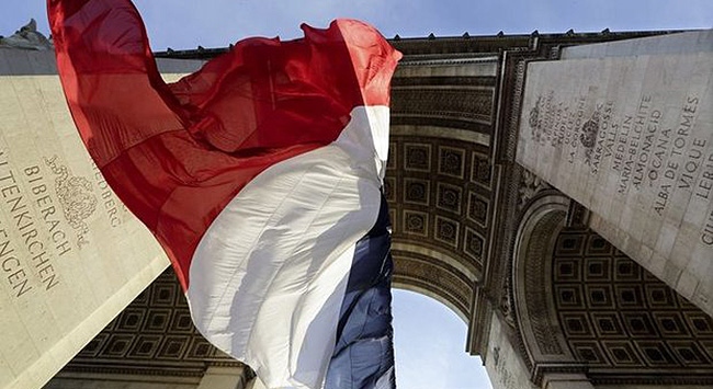 Fransa basını, aşırı sağcıların tehditlerinden endişeli