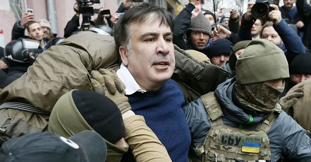 Açlık grevini sonlandıran Saakaşvili, donanımlı hastaneye sevk edildi