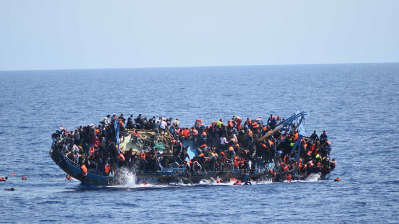 Libya açıklarında tekne battı. 75 sığınmacı öldü