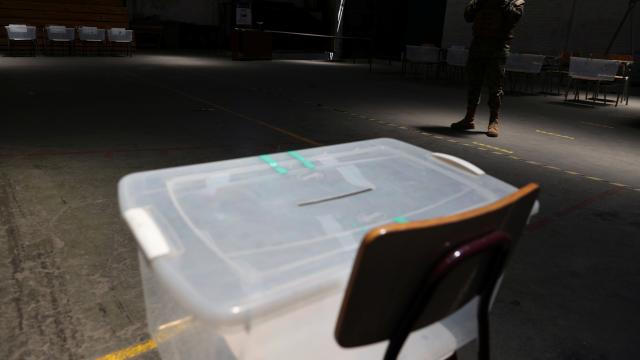 Şili'de oy verme işlemi başladı