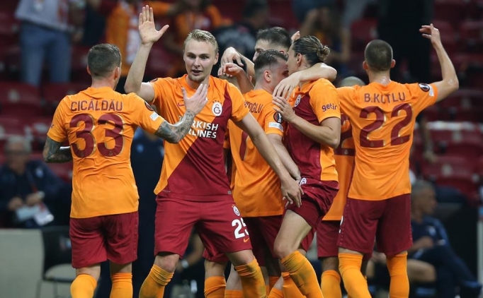 Lider Galatasaray tur için sahaya çıkıyor
