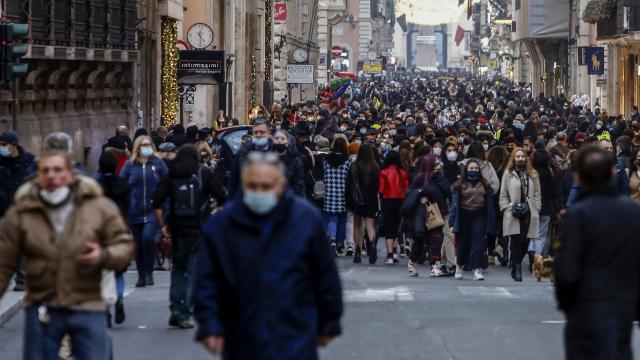 İtalya'da vaka sayısı korkutuyor