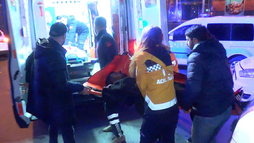 Beyoğlu'nda hareketli gece: 2 yaralı