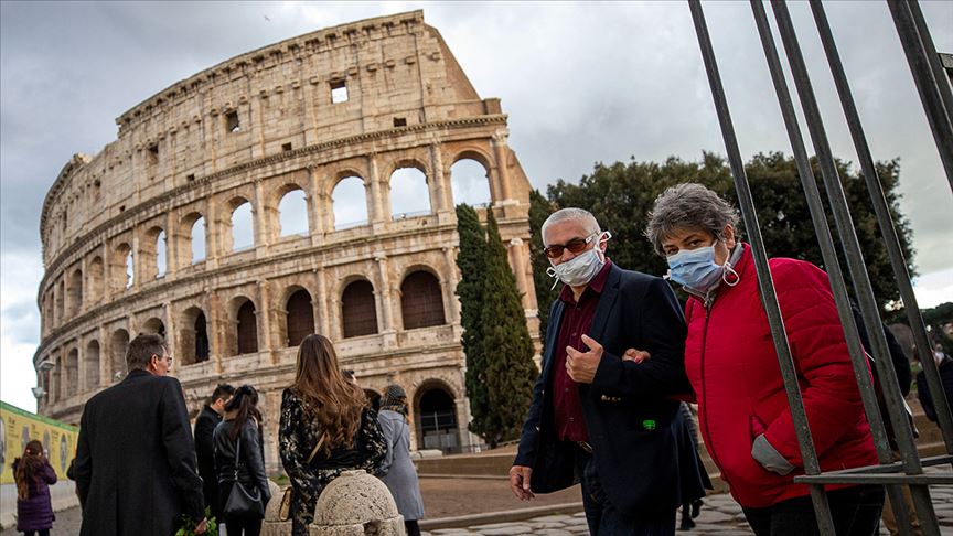 İtalya'da koronavirüs nedeniyle 99 kişi daha hayatını kaybetti
