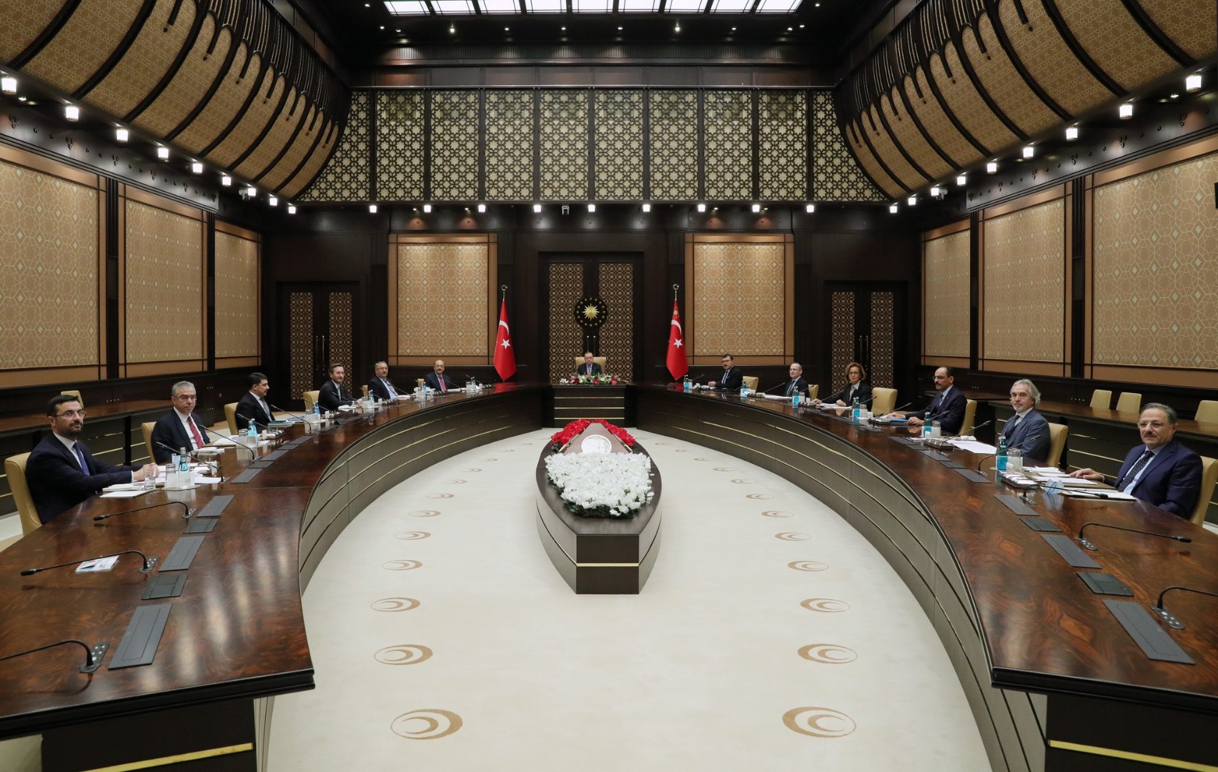 Erdoğan'dan Cumhurbaşkanlığı Politika Kurulu başkan vekilleri ile toplantı