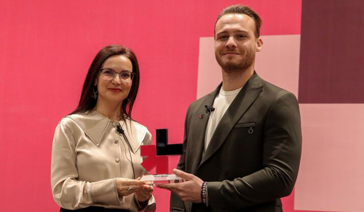 Kerem Bürsin HeForShe Hareketi’nin Türkiye sözcüsü oldu
