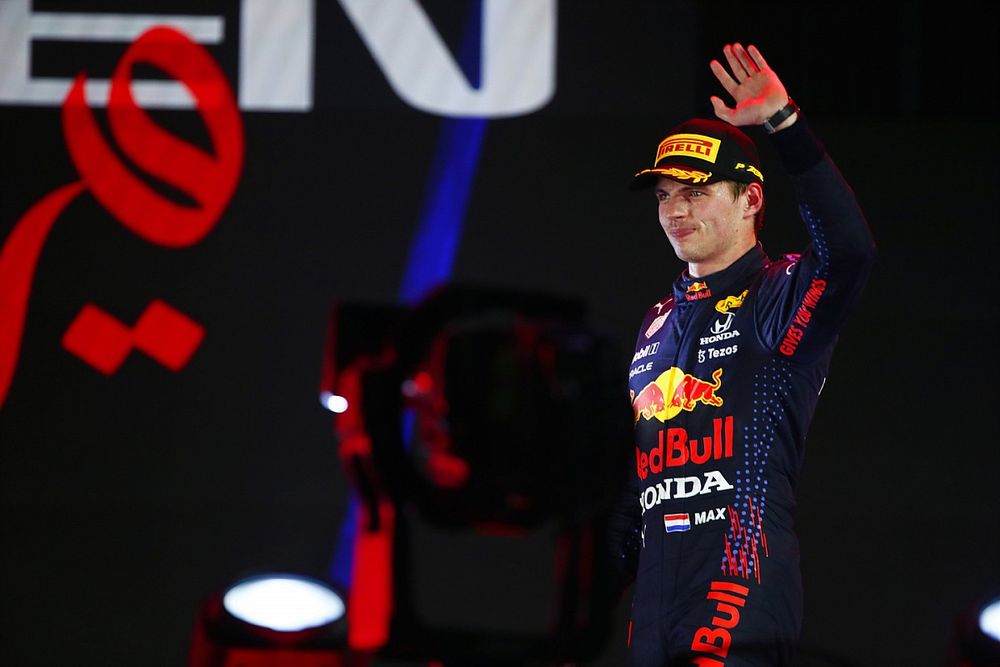 Formula 1'in son yarışında pole pozisyonu Verstappen'in