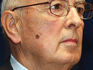 Napolitano erken seçim konusunda partileri uyardı