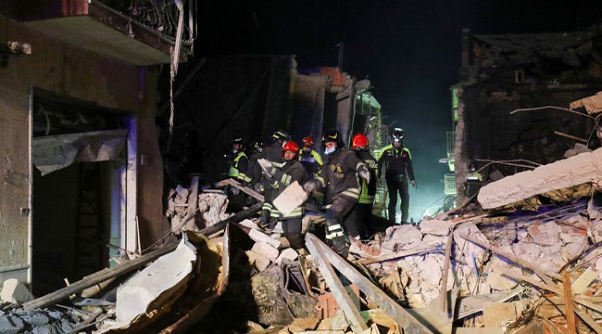 İtalya'daki patlamada ölü sayısı artıyor