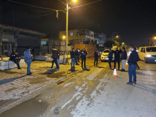 Adana’da yolda yürüyen aileye kurşun yağdırdılar: 4 yaralı