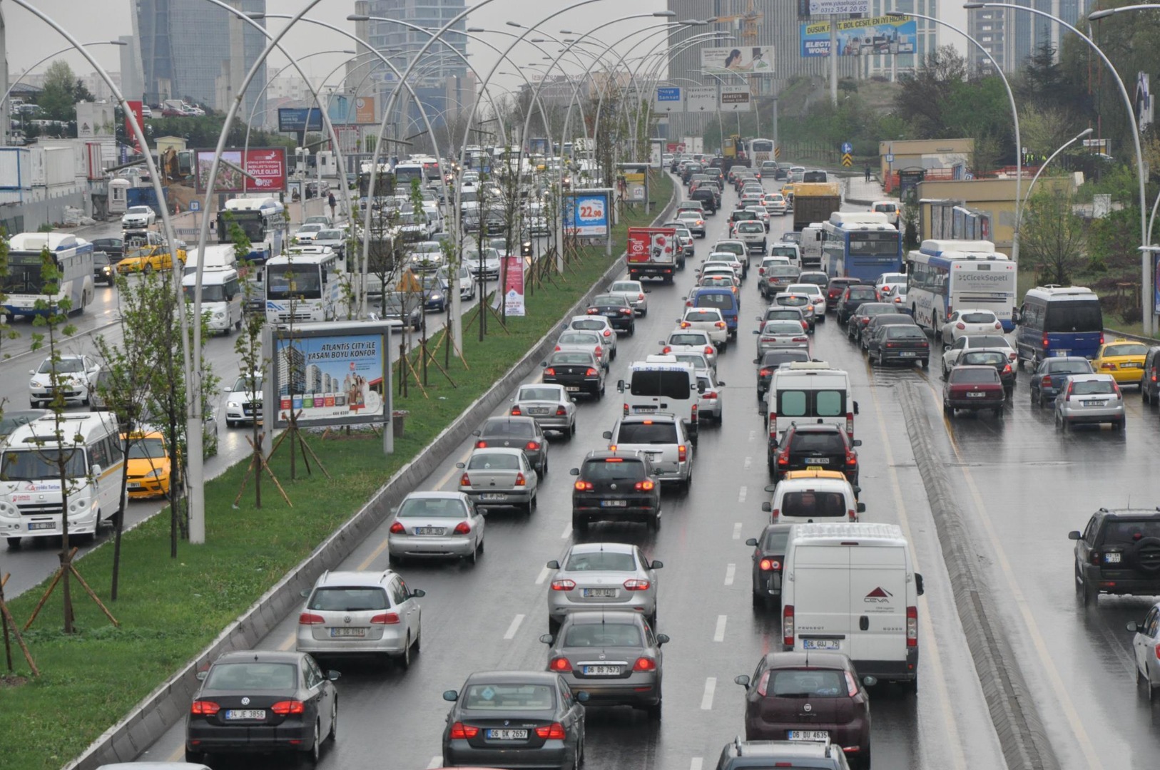 Ankara'da yılbaşı kutlamalarında yollar trafiğe kapatılıyor