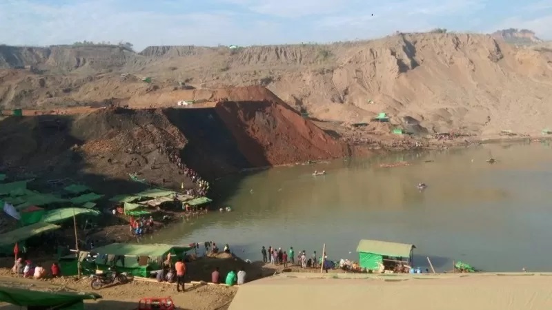 Myanmar'da yeşim taşı madeninde heyelan '100'e yakın kişi kayıp'