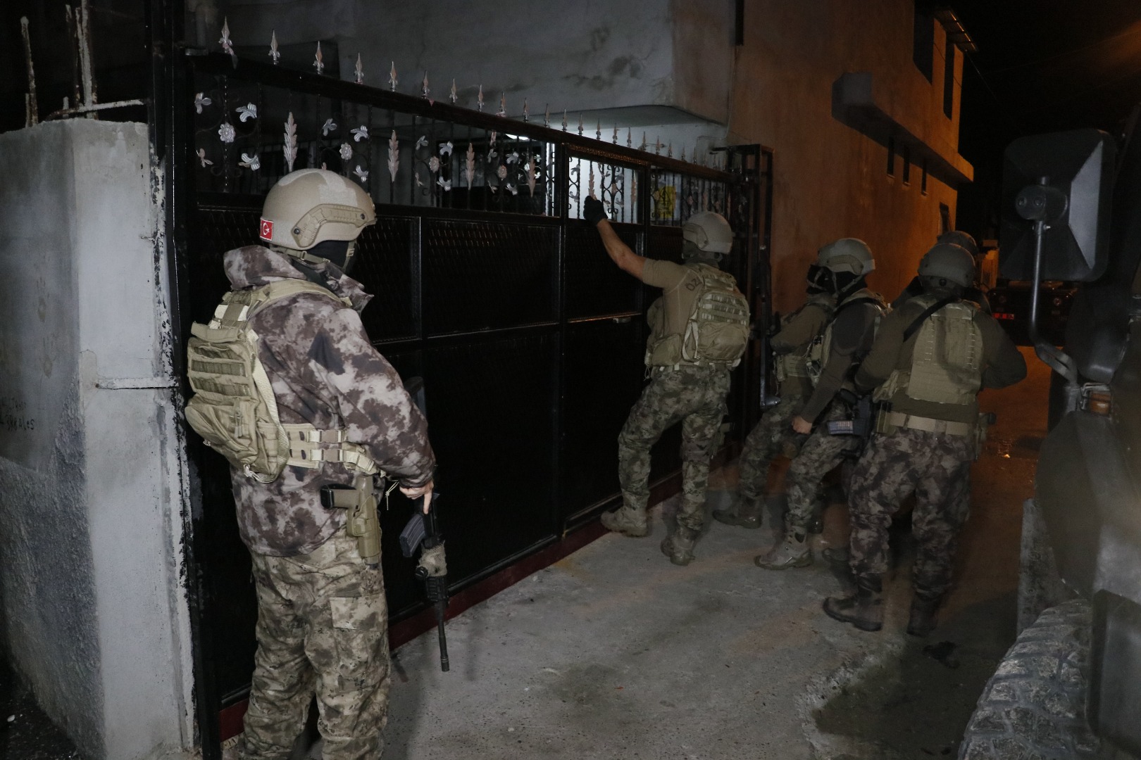 Adana’da terör örgütü IŞİD'e yönelik operasyon