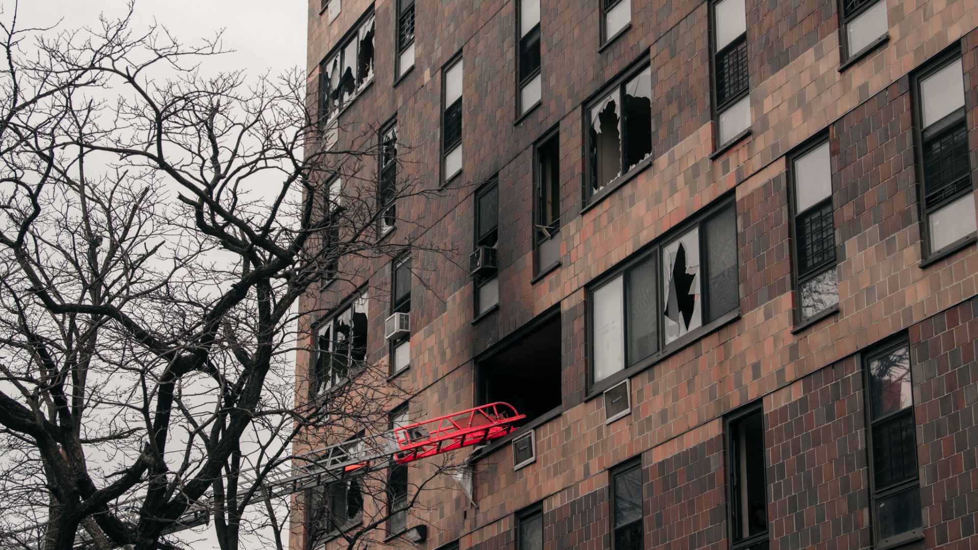 New York'ta 19 kişinin öldüğü yangının sebebi belli oldu