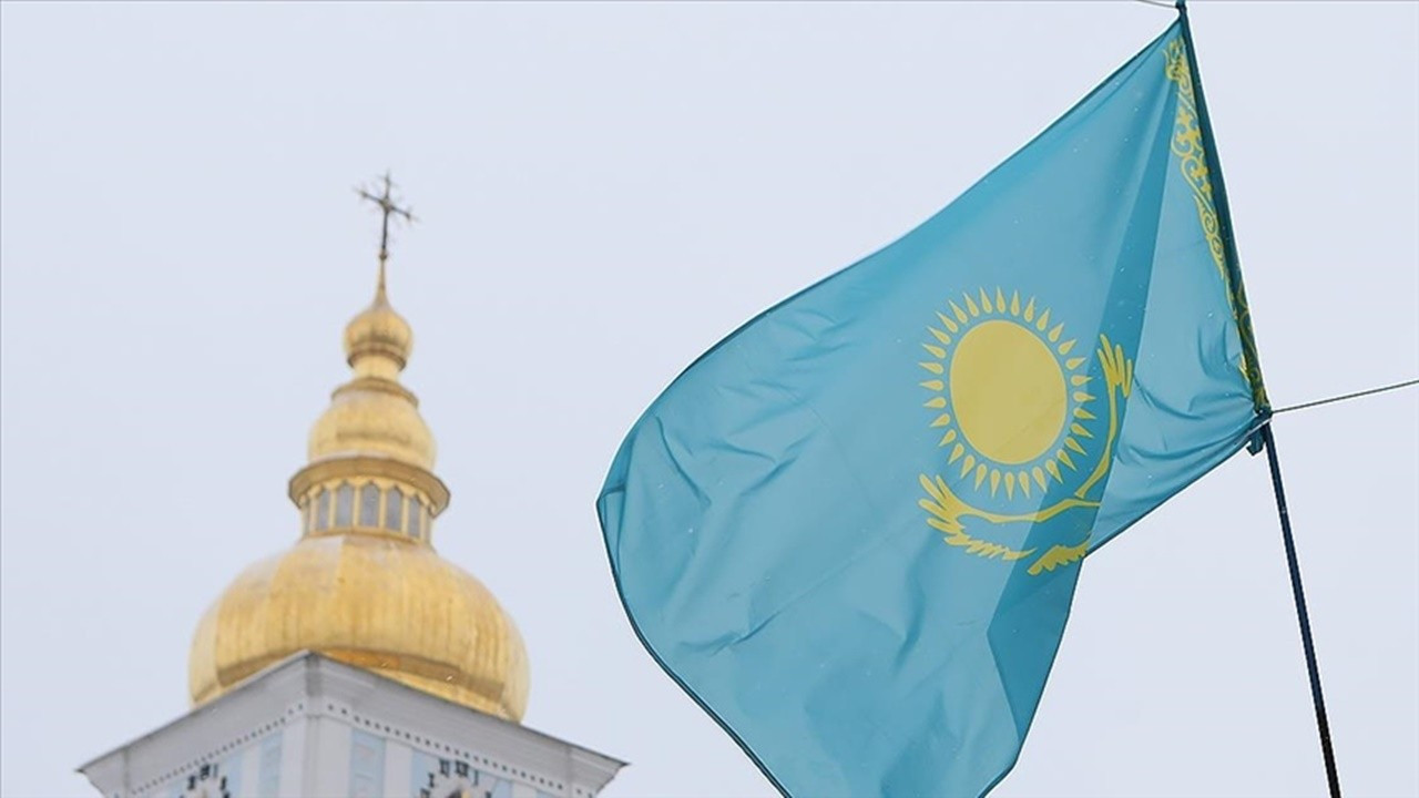 Kazakistan'ın yeni savunma bakanı belli oldu